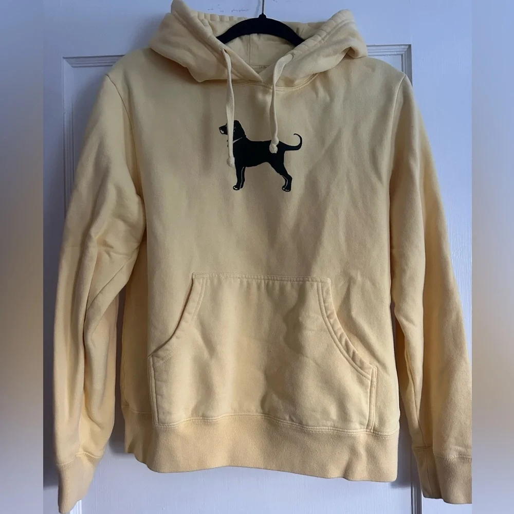 Black Dog Yellow Sweatshirt - Picture 1 of 3
